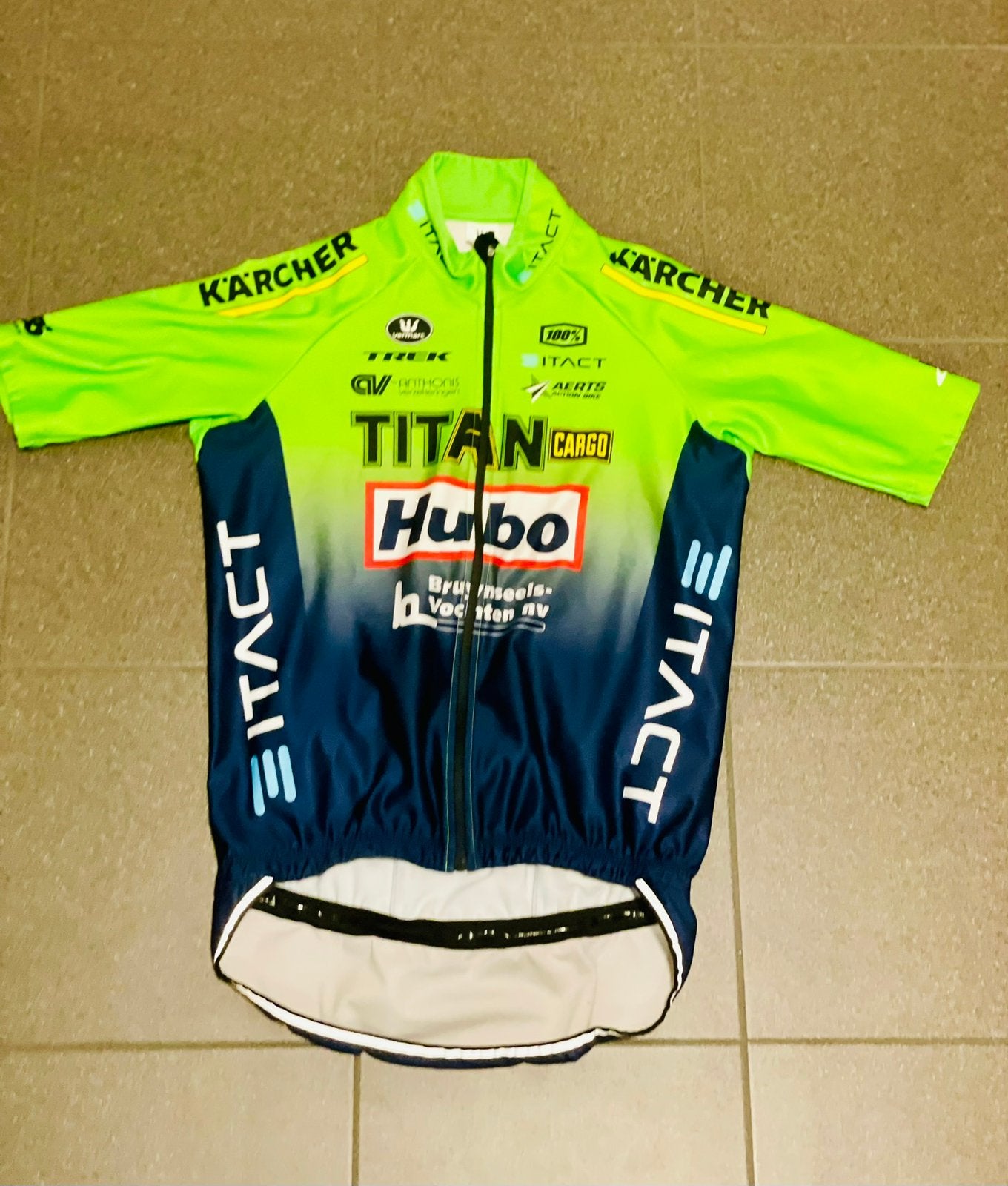 Wielrenkleding Gaba wielrenjasje fietsjasje maat XL Vermarc, Fietsen en Brommers, Heren, Ophalen of Verzenden, Zo goed als nieuw