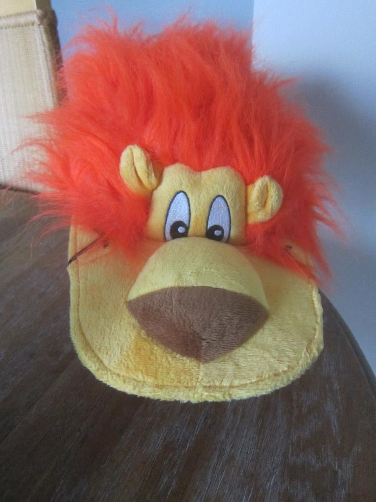 WUPPIE + LEEUWENPET  BEESIES Albert heijn ORANJE, Verzamelen, Ophalen of Verzenden, Zo goed als nieuw, Overige sporten, Pet of Muts