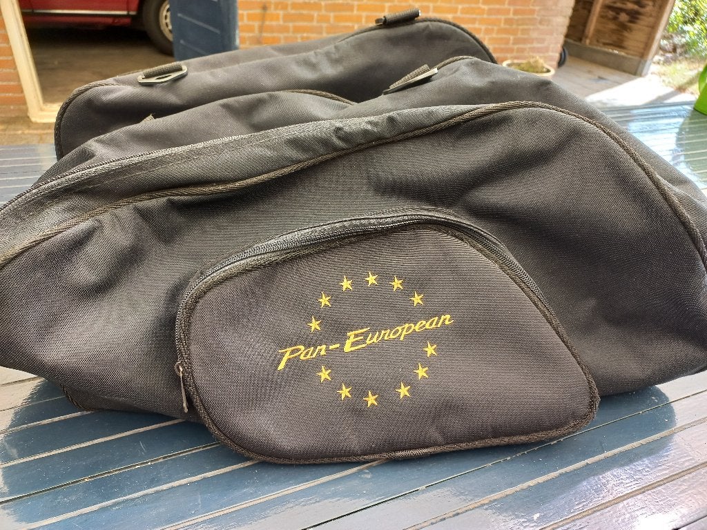 Zijtassen Pan European, Ophalen, Zo goed als nieuw