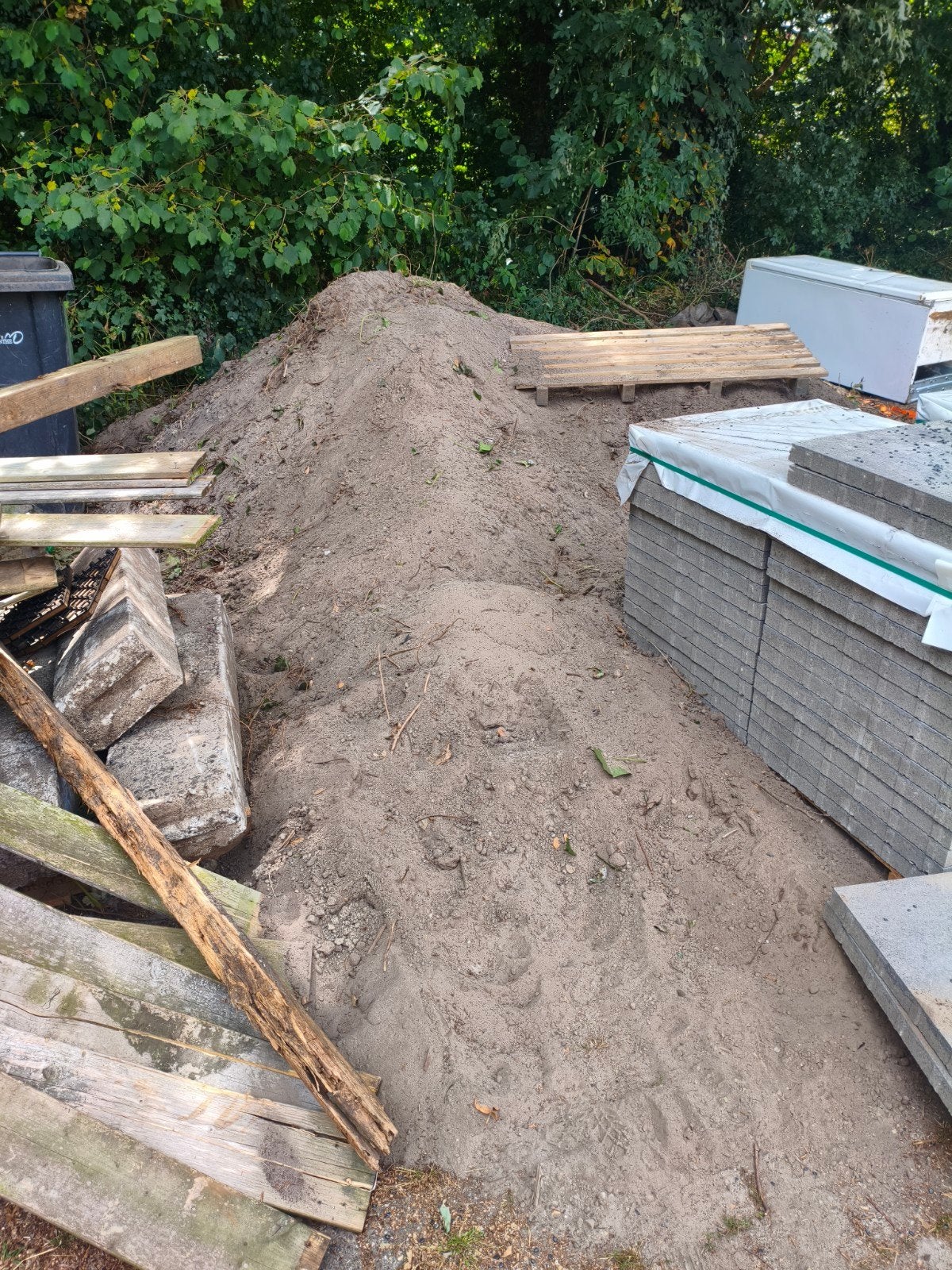 zwart zand en gebruikt hout, Tuin en Terras, Zand, Ophalen, Gebruikt