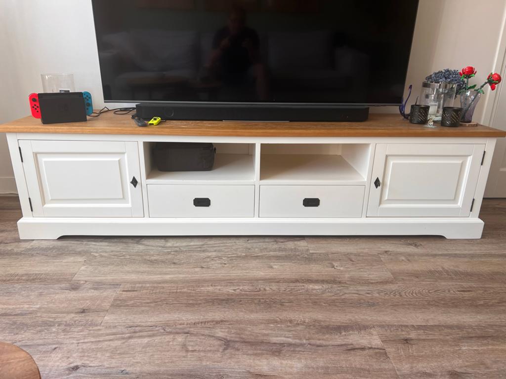 Stijlvol TV-meubel wit met houten blad (210x50x50 cm), Gebruikt, Ophalen of Verzenden, 200 cm of meer, Minder dan 100 cm