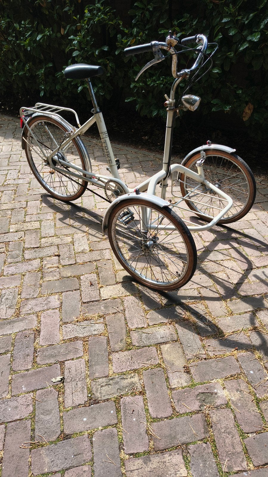 Trike driewieler fiets met twee voorwielen, Ophalen, Gebruikt, Onbekend, Onbekend@voorbeeld.nl