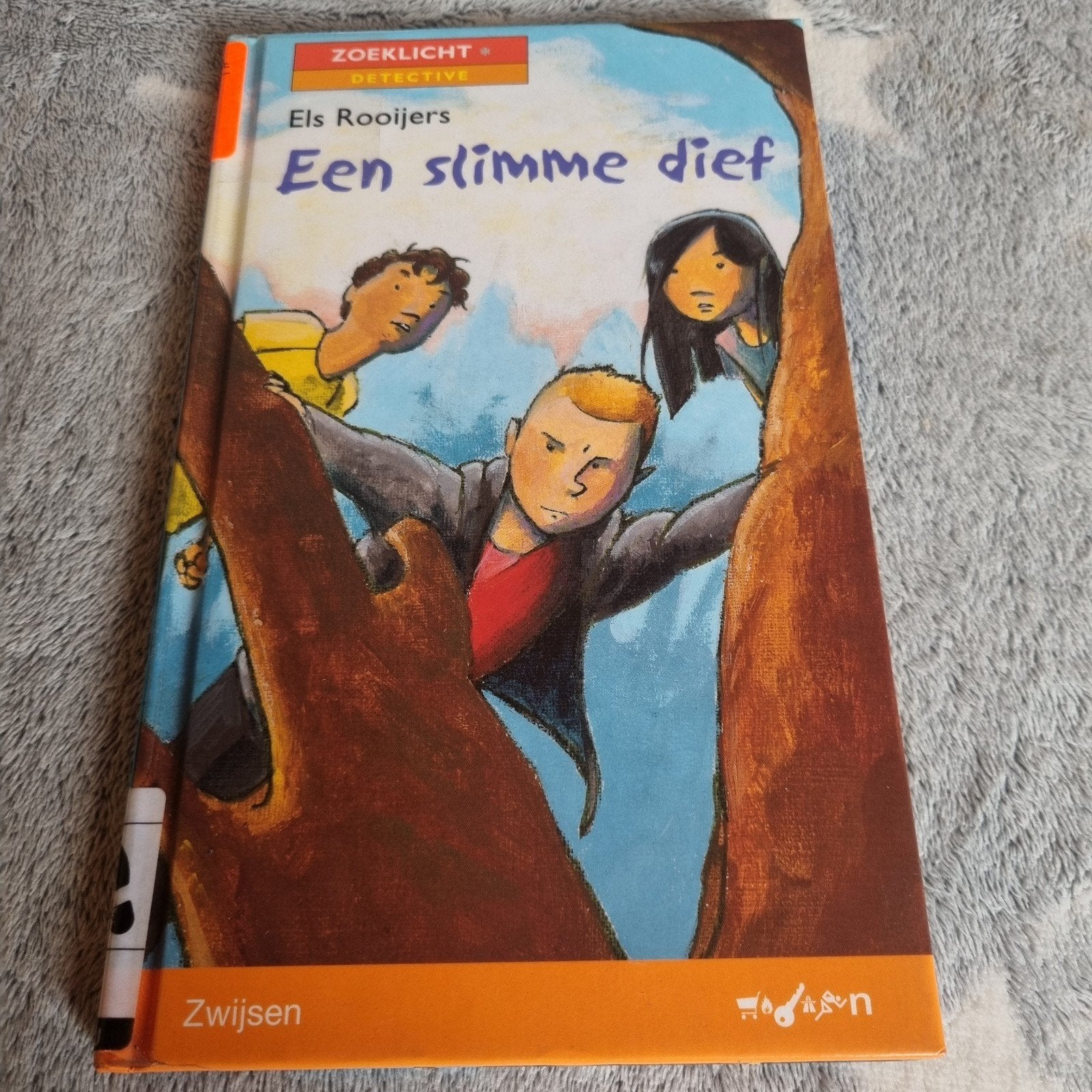 Een slimme dief - Els Rooijers (Zoeklicht Detective), Ophalen of Verzenden, Gelezen, Els Rooijers