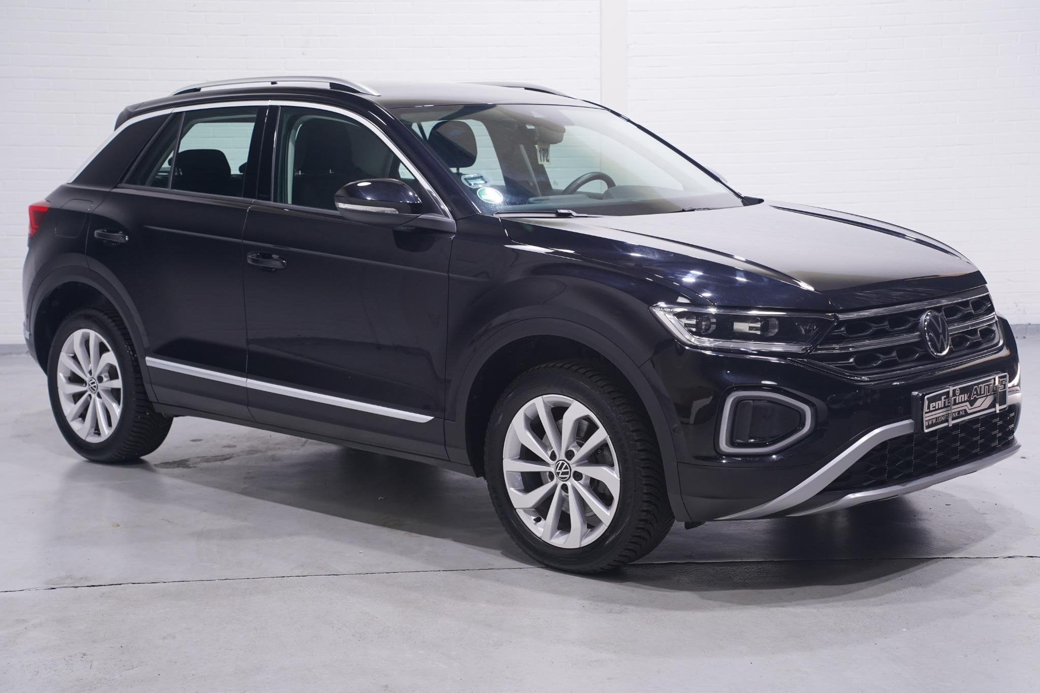 Volkswagen T-Roc 2.0 TDI Style 4Motion Navi Apple Carplay Ac, Auto's, Volkswagen, Stof, Gebruikt, Zwart, 4 cilinders