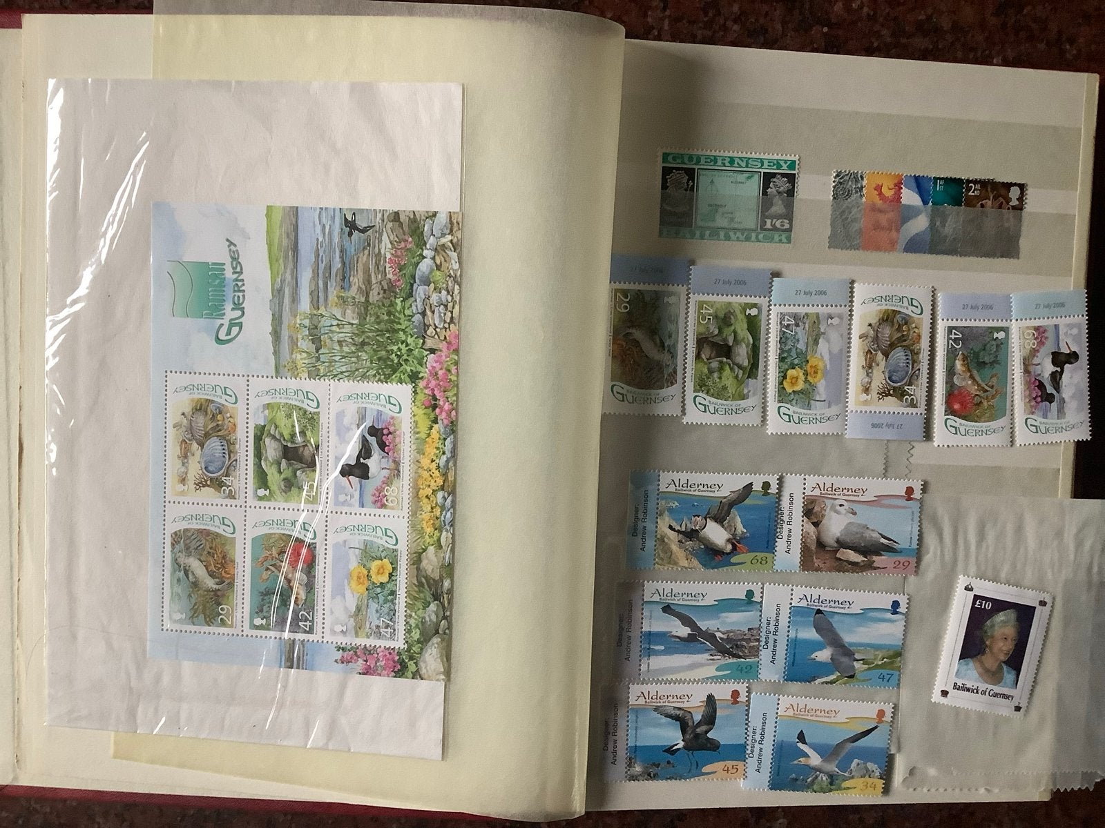 Postzegelverzameling Guernsey en Alderney, Ophalen of Verzenden, Overige landen, Postfris