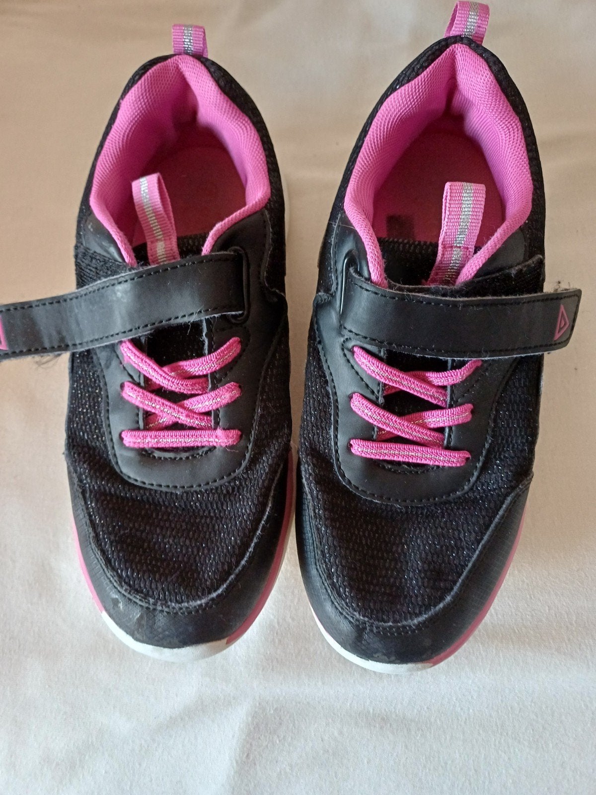 Gymschoenen, Meisje, Sportschoenen, Ophalen of Verzenden, Zo goed als nieuw