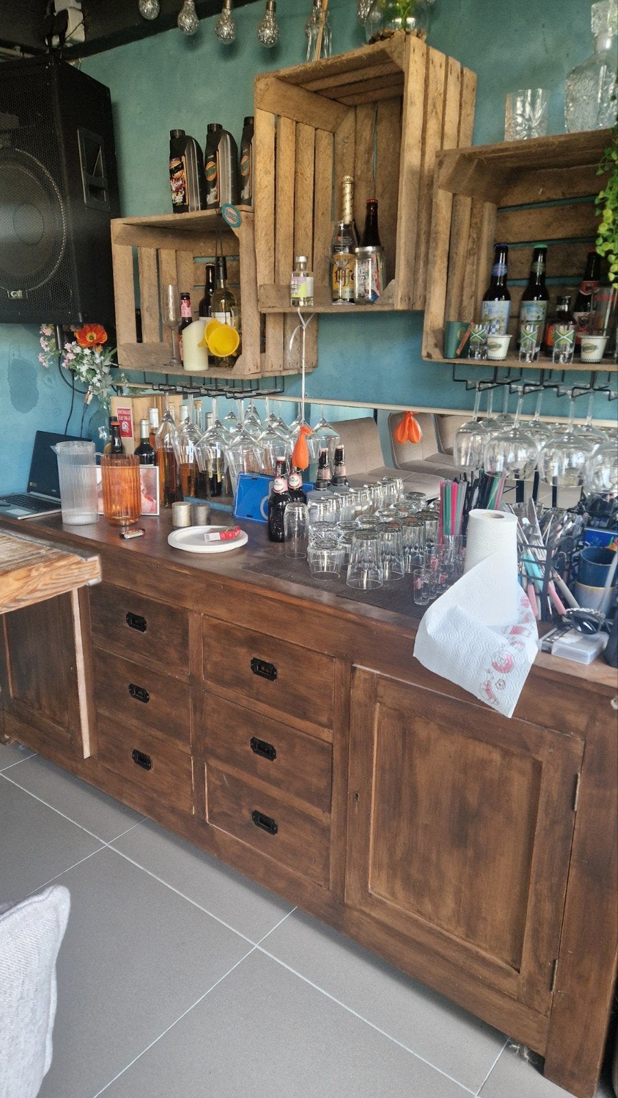 Complete mancave inrichting: borden, kasten, tafels, Ophalen of Verzenden, Gebruikt