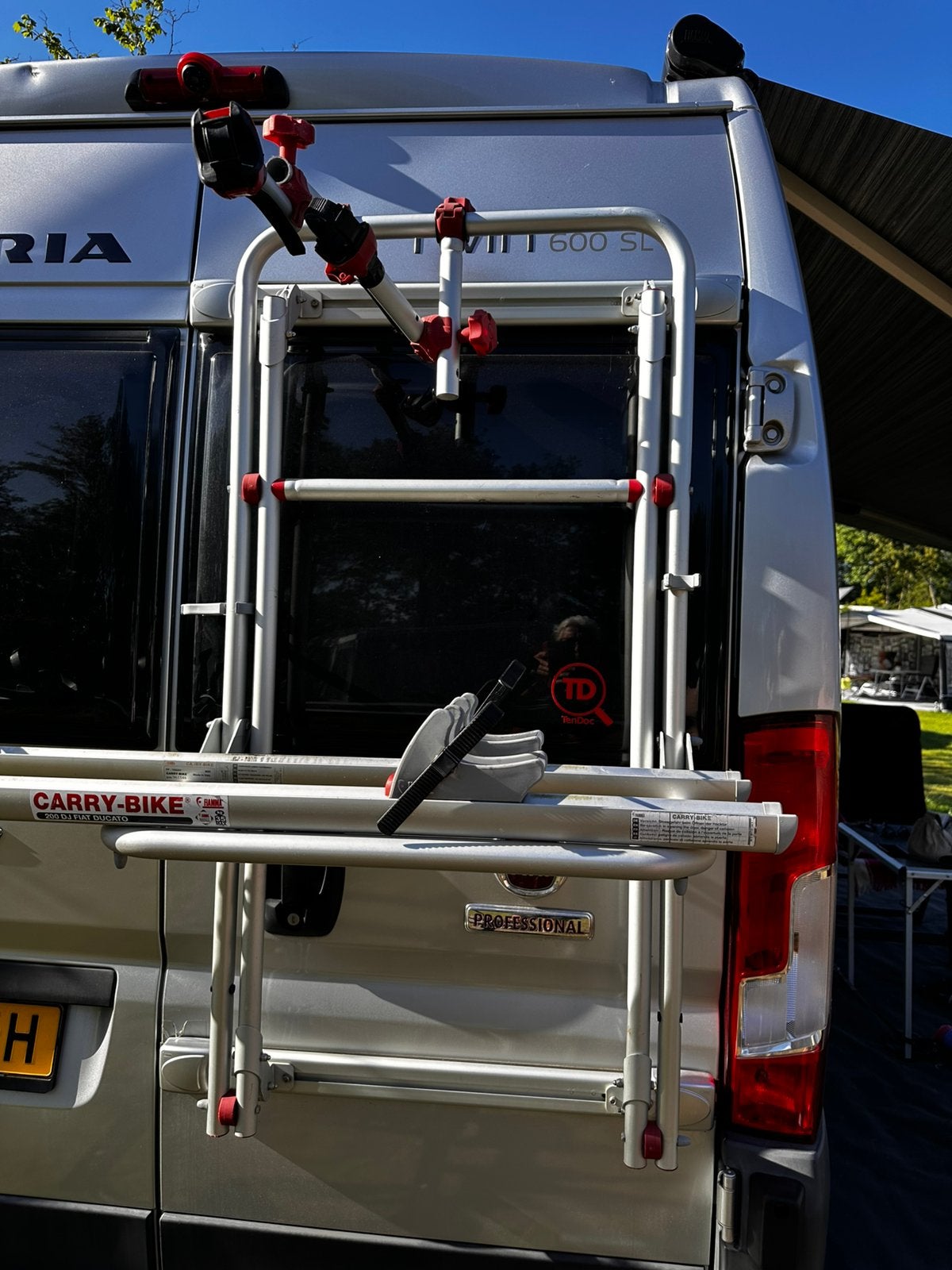 Fiamma buscamper fietsendrager 200DJ carry-bike, Ophalen, Zo goed als nieuw