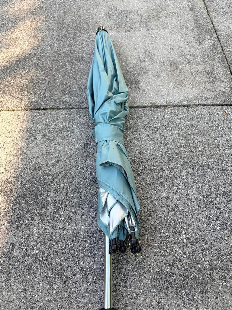 Parasol voordeur op de fiest, Tuin en Terras, Ophalen of Verzenden, Zo goed als nieuw, 1 tot 2 meter, Parasolvoet