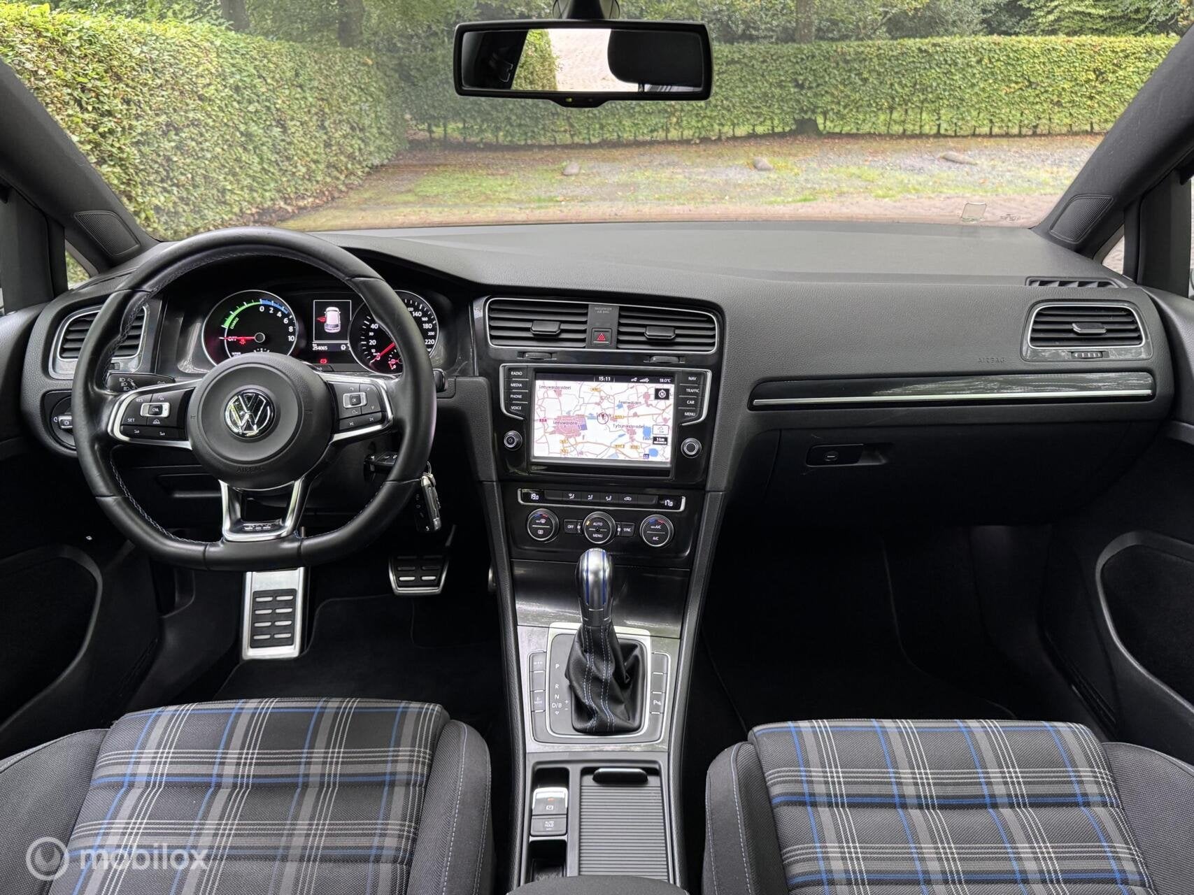 Volkswagen Golf 1.4 TSI GTE ~ Xenon ~ NAP ~, Gebruikt, Euro 6, 4 cilinders, Zwart
