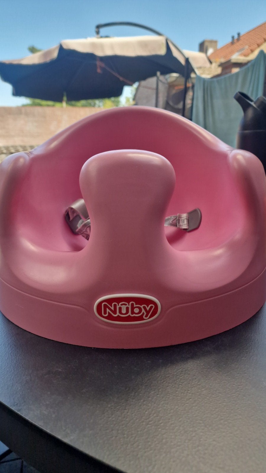 Nuby babyzitje - Roze baby stoelverkleiner, Kinderen en Baby's, Ophalen, Zo goed als nieuw, Overige typen, Gordel(s)