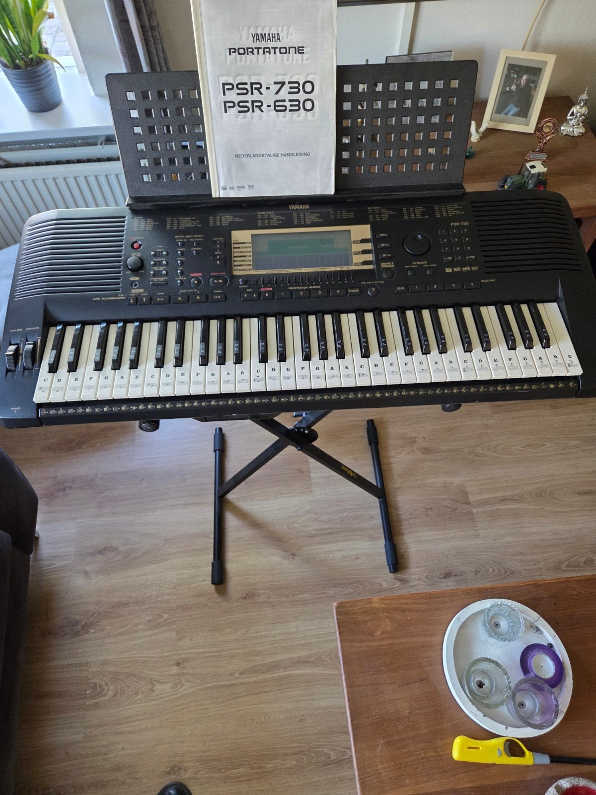 mu, Muziek en Instrumenten, Keyboards, Ophalen, Yamaha, Met standaard, 61 toetsen