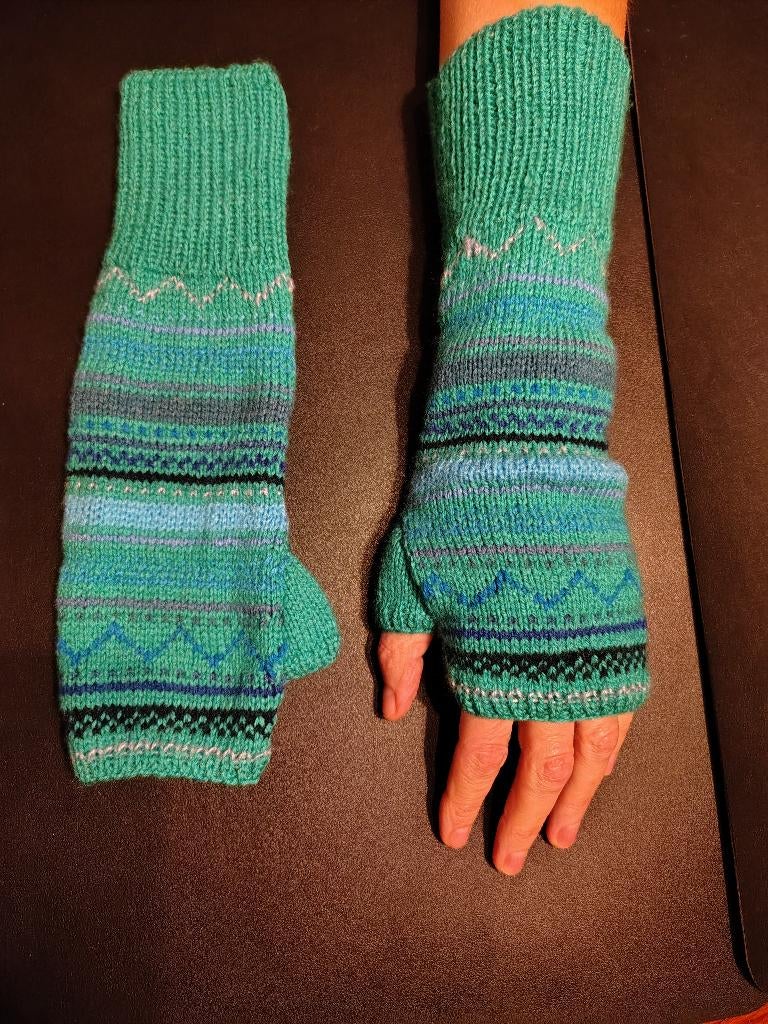 nieuwe unieke fijn gebreide lange handschoenen, Kleding | Dames, Mutsen, Sjaals en Handschoenen, Ophalen of Verzenden, Nieuw, Handschoenen