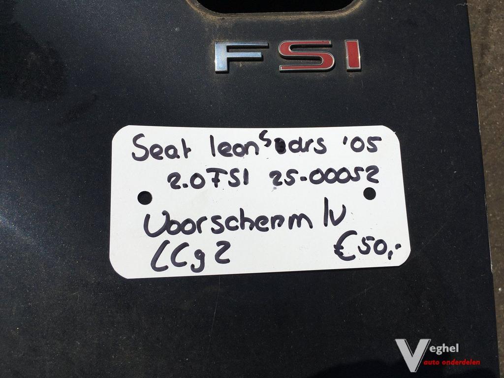 Seat Leon 2.0 fsi 5 drs 2005   2500052  Voorscherm LC9Z  Lin