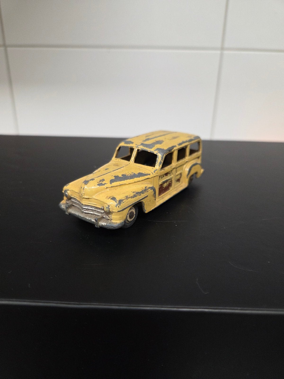 Dinky Toys 344 Plymouth Estate car, Hobby en Vrije tijd, Ophalen, Gebruikt, Auto, Dinky Toys