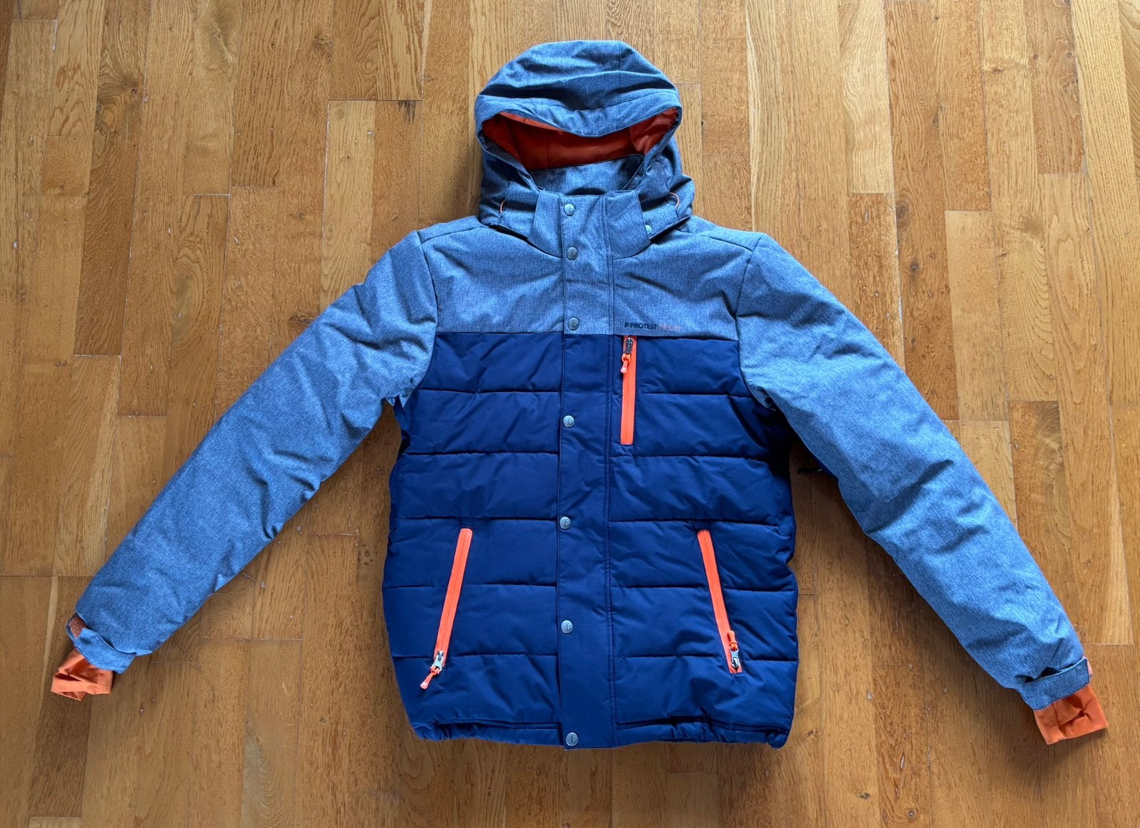 Protest Ski Jas Donkerblauw en Grijs Maat S, Verzenden, Zo goed als nieuw, Maat 46 (S) of kleiner, Jack