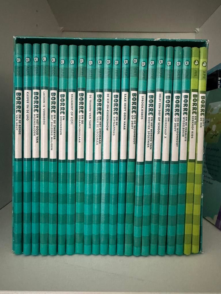 Jeroen Aalbers - Borre en de bende van Neut, Boeken, Fictie algemeen, Ophalen of Verzenden, Zo goed als nieuw, Jeroen Aalbers