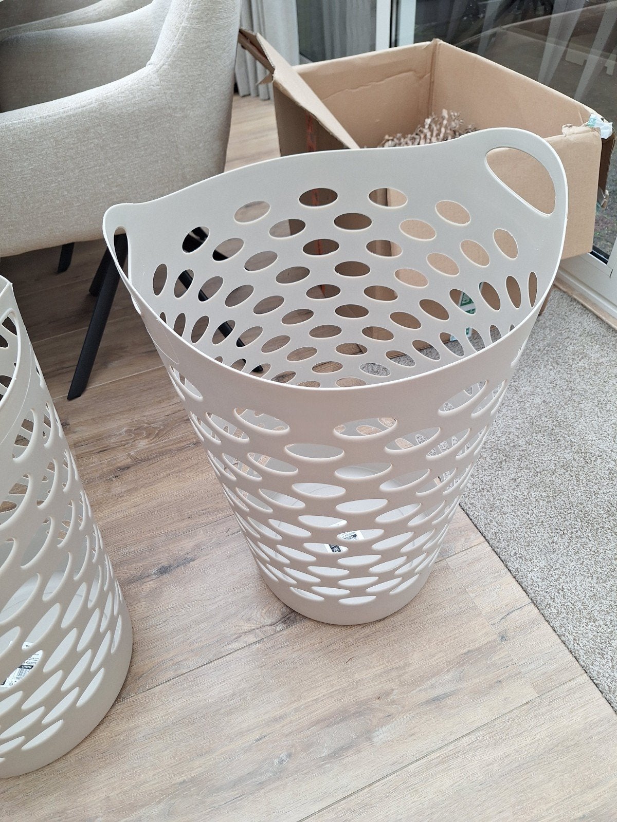 Lichtbeige wasmanden met gatenpatroon 2 x, Ophalen, Zo goed als nieuw, Beige