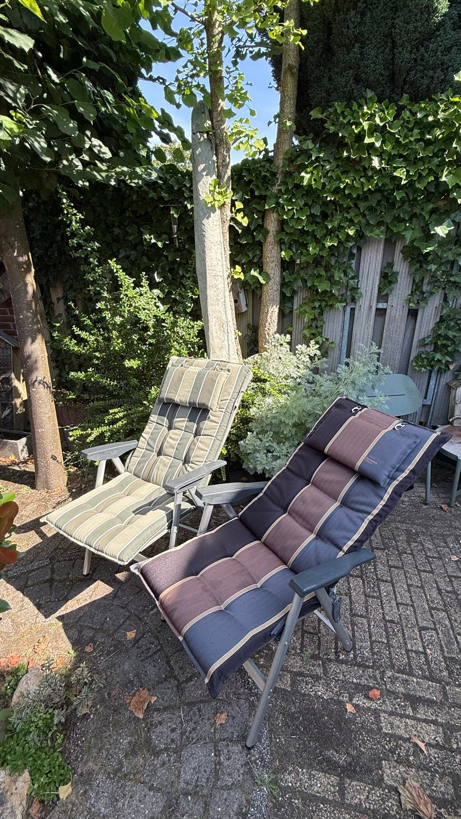 2 verstelbare tuinstoelen met kussens, Ophalen, Gebruikt, Aluminium, Inklapbaar