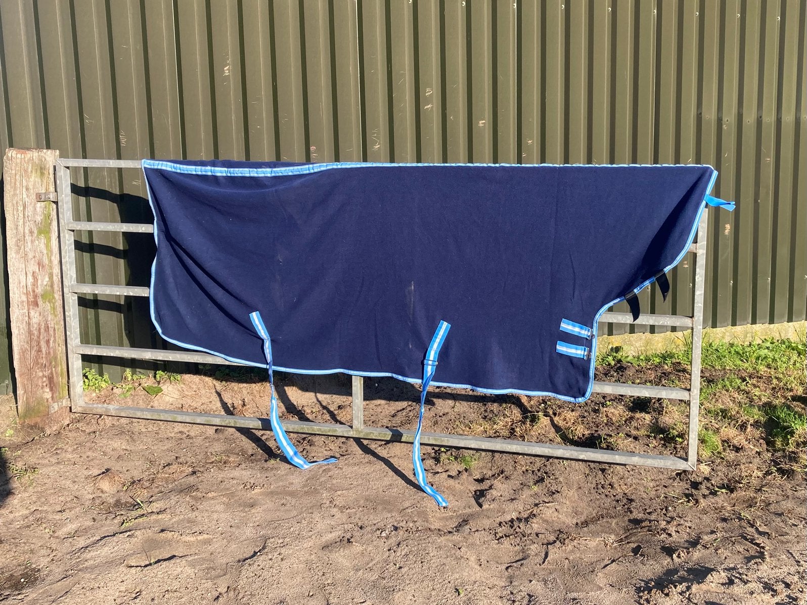 2 regendekens en 2 fleece dekens 195, Ophalen, Gebruikt
