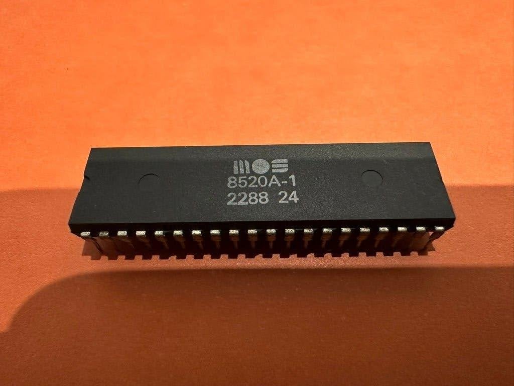 Amiga 8520A-1 (CIA) – Complex Interface Adapter, Computers en Software, Ophalen of Verzenden, Commodore Amiga