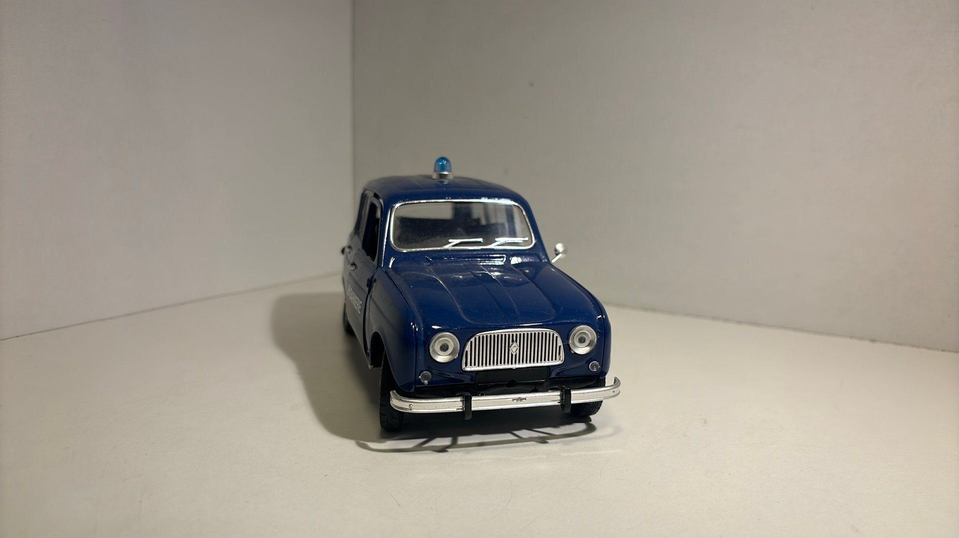 Renault 4 L gendarmerie solido 1.18, Solido, Ophalen of Verzenden, A, A