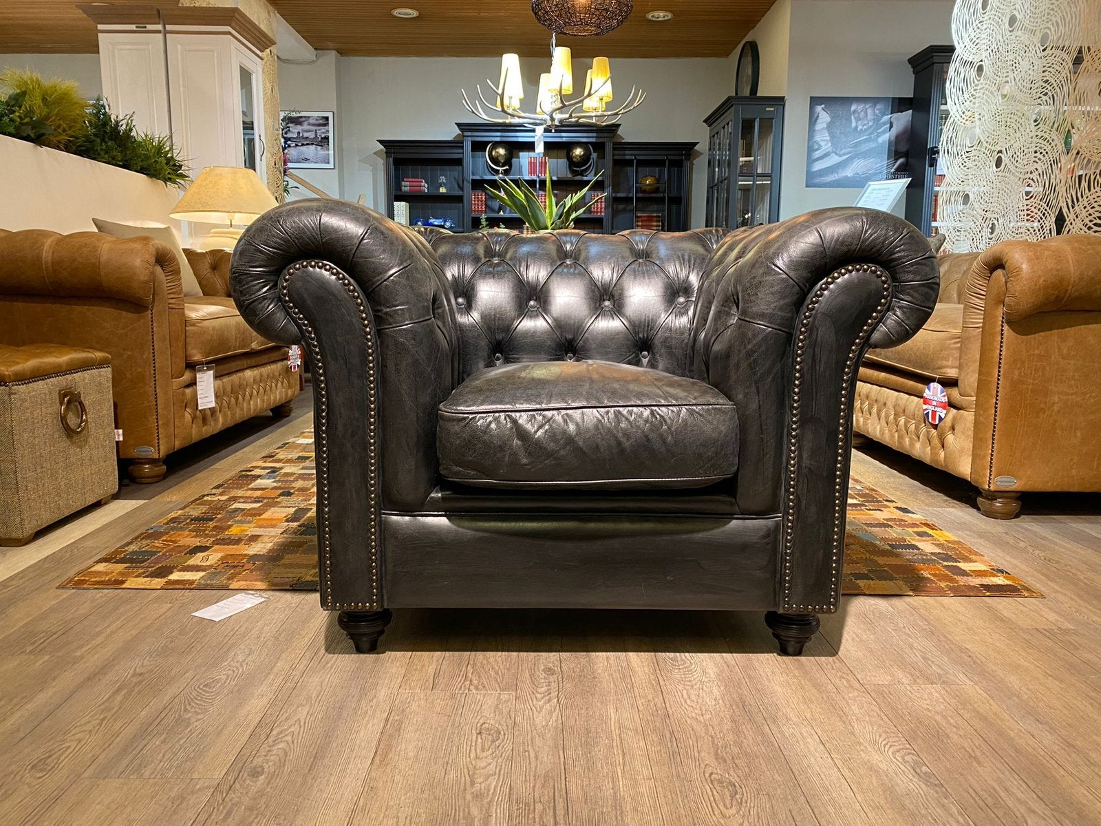 STOERE VINTAGE CHESTERFIELD CLUBFAUTEUIL VINTAGE ZWART GRIJS, Ophalen of Verzenden, Gebruikt, 75 tot 100 cm