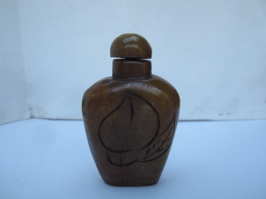 Chinese antieke jade snuiffles met snijwerk(#2710), Ophalen of Verzenden