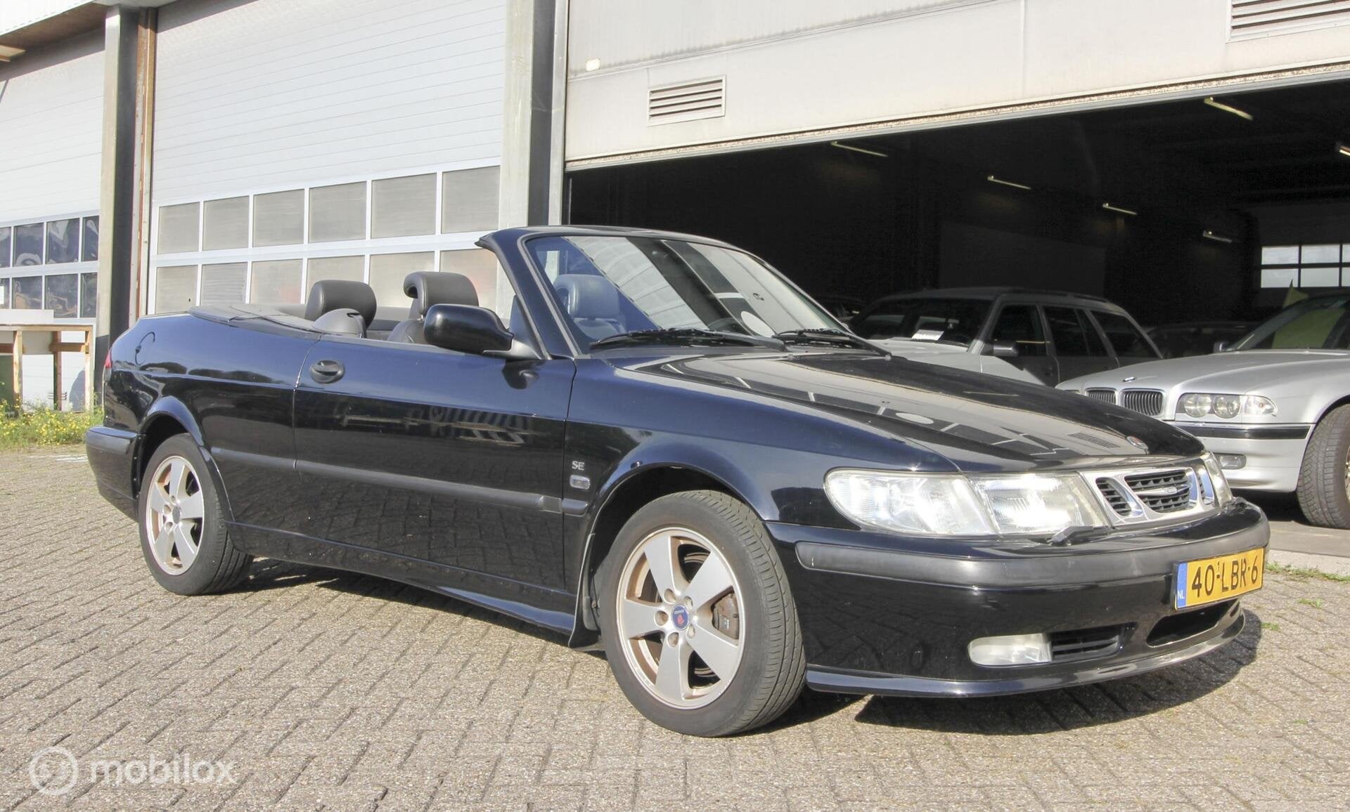 Saab 9-3 Cabrio 2.0t Anniversary Automaat Leer, Auto's, Gebruikt, 4 cilinders, 4 stoelen, Zwart