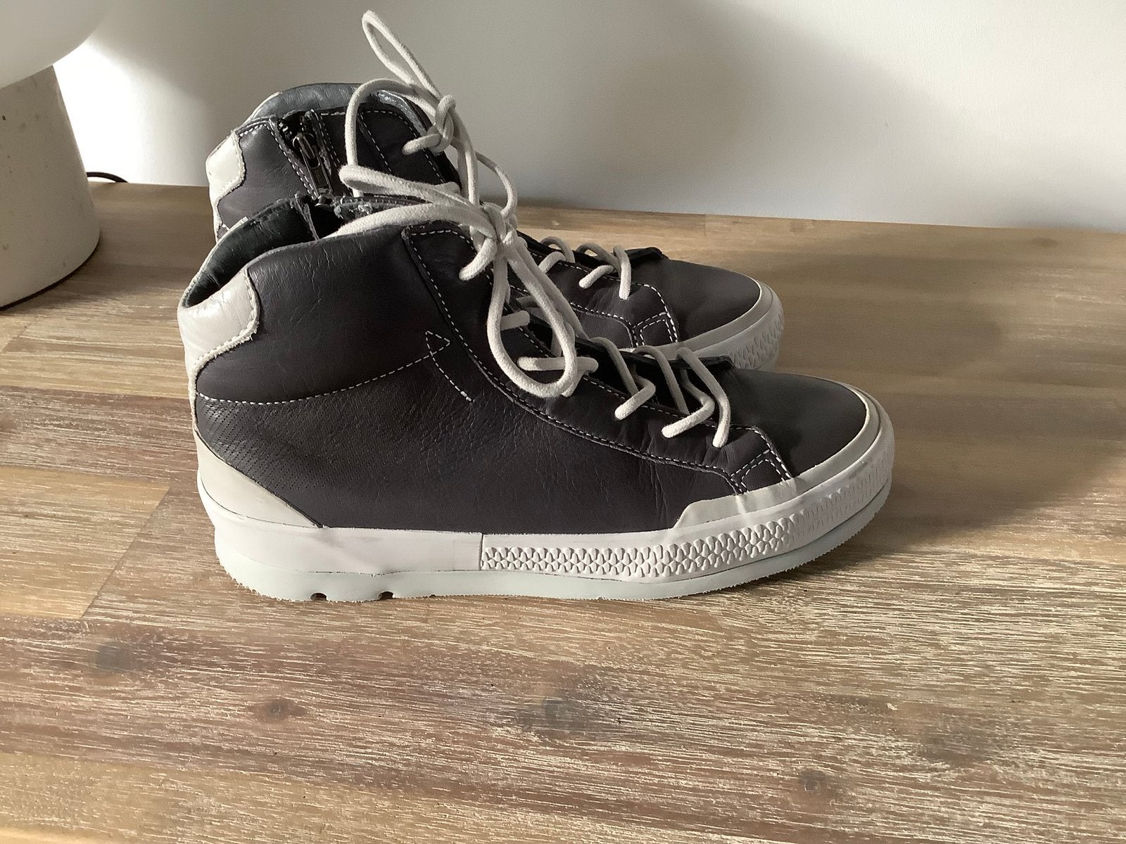 Wolky enkellaarzen maat 36, Kleding | Dames, Schoenen, Lage of Enkellaarzen, Ophalen of Verzenden, Zo goed als nieuw, Grijs