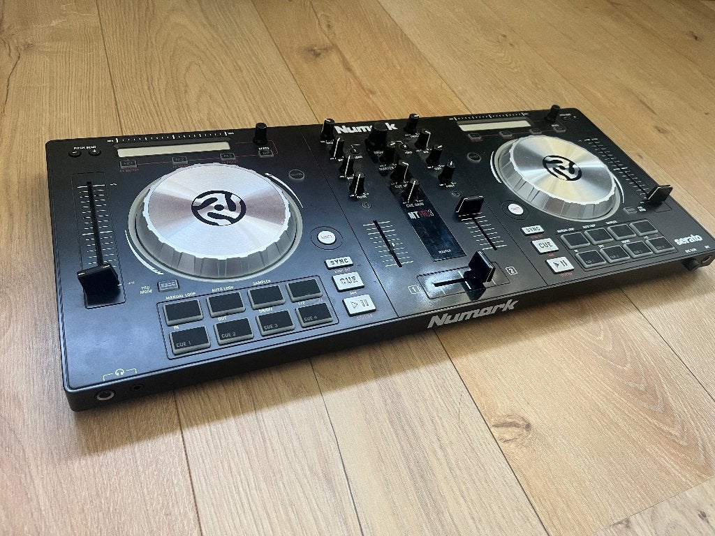 Numark Mixtrack Pro 3, Ophalen of Verzenden, Zo goed als nieuw, Dj-set, Numark