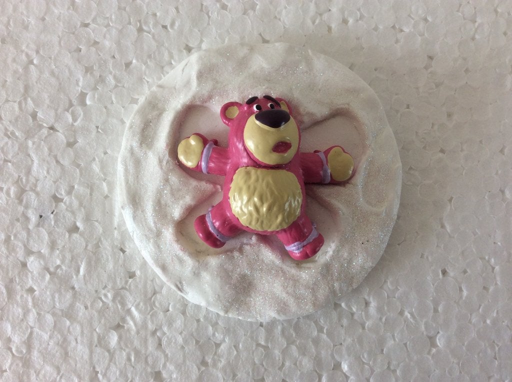 Disney toystory - beeldje - Lotso -kerstdorp, Verzamelen, Ophalen of Verzenden, Overige figuren, Zo goed als nieuw, Beeldje of Figuurtje