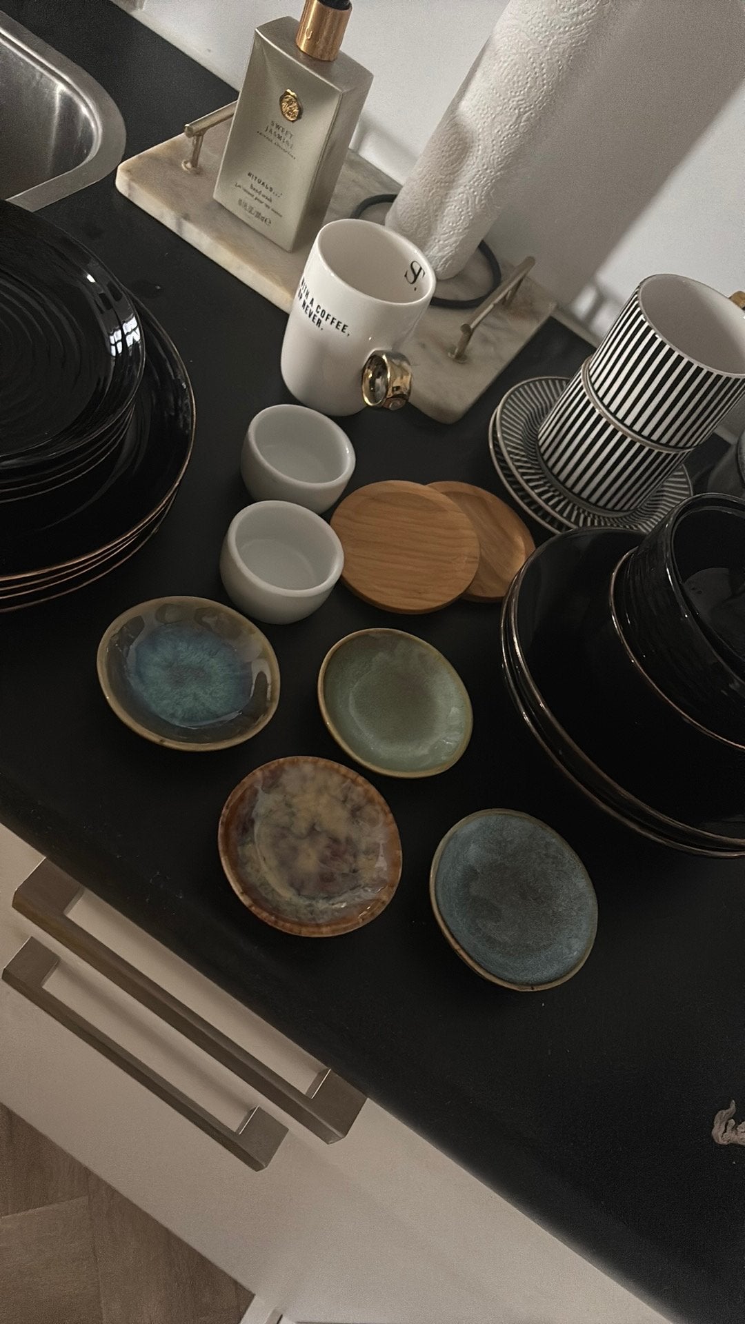Servies: Supertrash mok en Action borden/bakjes, Ophalen, Gebruikt, Overige merken, Keramiek