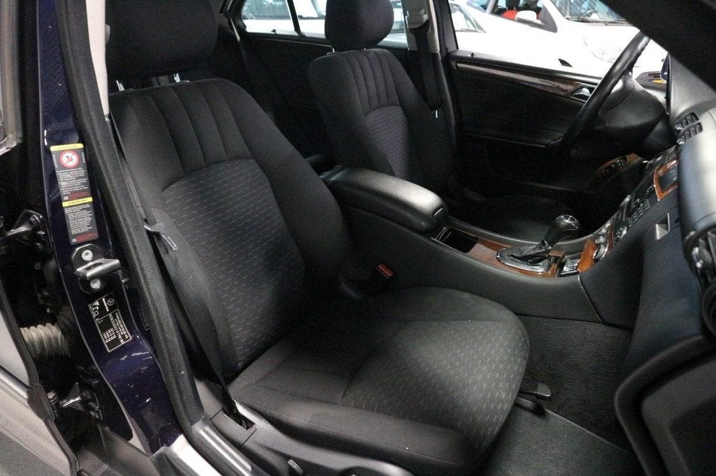 Mercedes-Benz C-klasse 230 Elegance LPG ! ! ! AUTOMAAT ! ! !, Auto's, Mercedes-Benz, Automaat, Achterwielaandrijving, 2497 cc