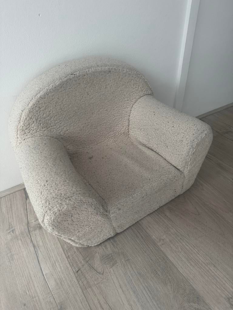 Comfortabele kinderfauteuil - Bouclé stof, Ophalen, Zo goed als nieuw, Overige typen