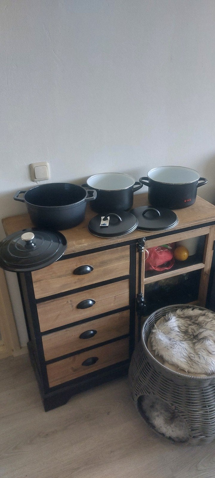 2 NIEUWE bk noir pannen + 1 gietijzeren pan nieuw, Huis en Inrichting, Keuken | Potten en Pannen, Ophalen, Nieuw, Gietijzer