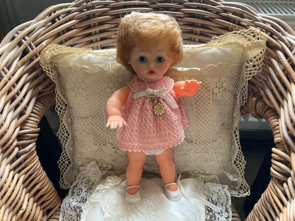 Oude Bella pop, Verzamelen, Poppen, Ophalen of Verzenden, Gebruikt, Pop