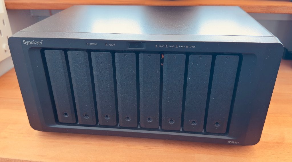 Synology DS1817+ NAS - 16GB RAM - Zonder schijven, Computers en Software, NAS, Ophalen of Verzenden, Gebruikt