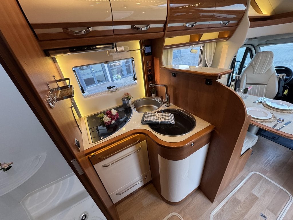 Foto 16 van Rapido 7066DF Automaat ALDE Enkele bedden 2015