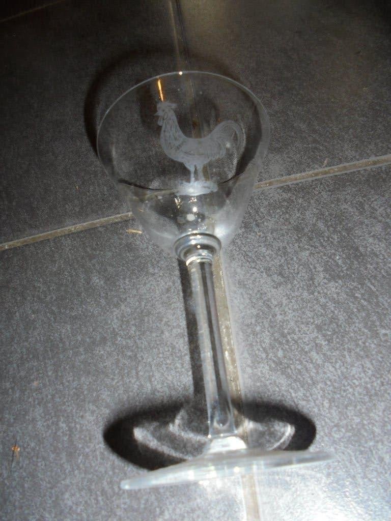 1 wijn glas met kip erop, Ophalen of Verzenden