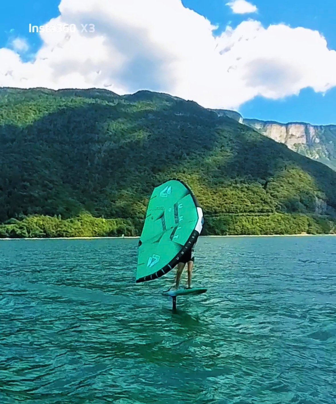 Duotine set Sky 75l + Unit 4.0 2026!, Watersport en Boten, Ophalen of Verzenden, Zo goed als nieuw, Wingsurf-board