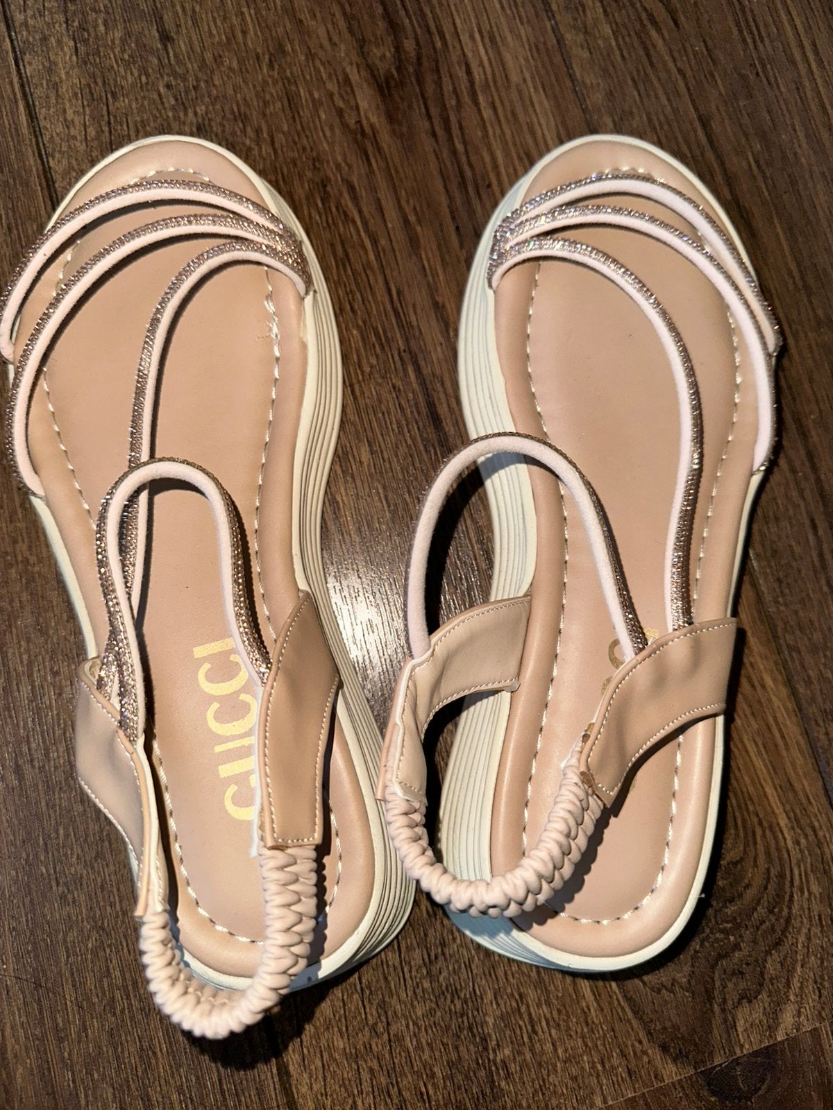 Gucci sandalen 38, Ophalen of Verzenden, Zo goed als nieuw, Schoenen