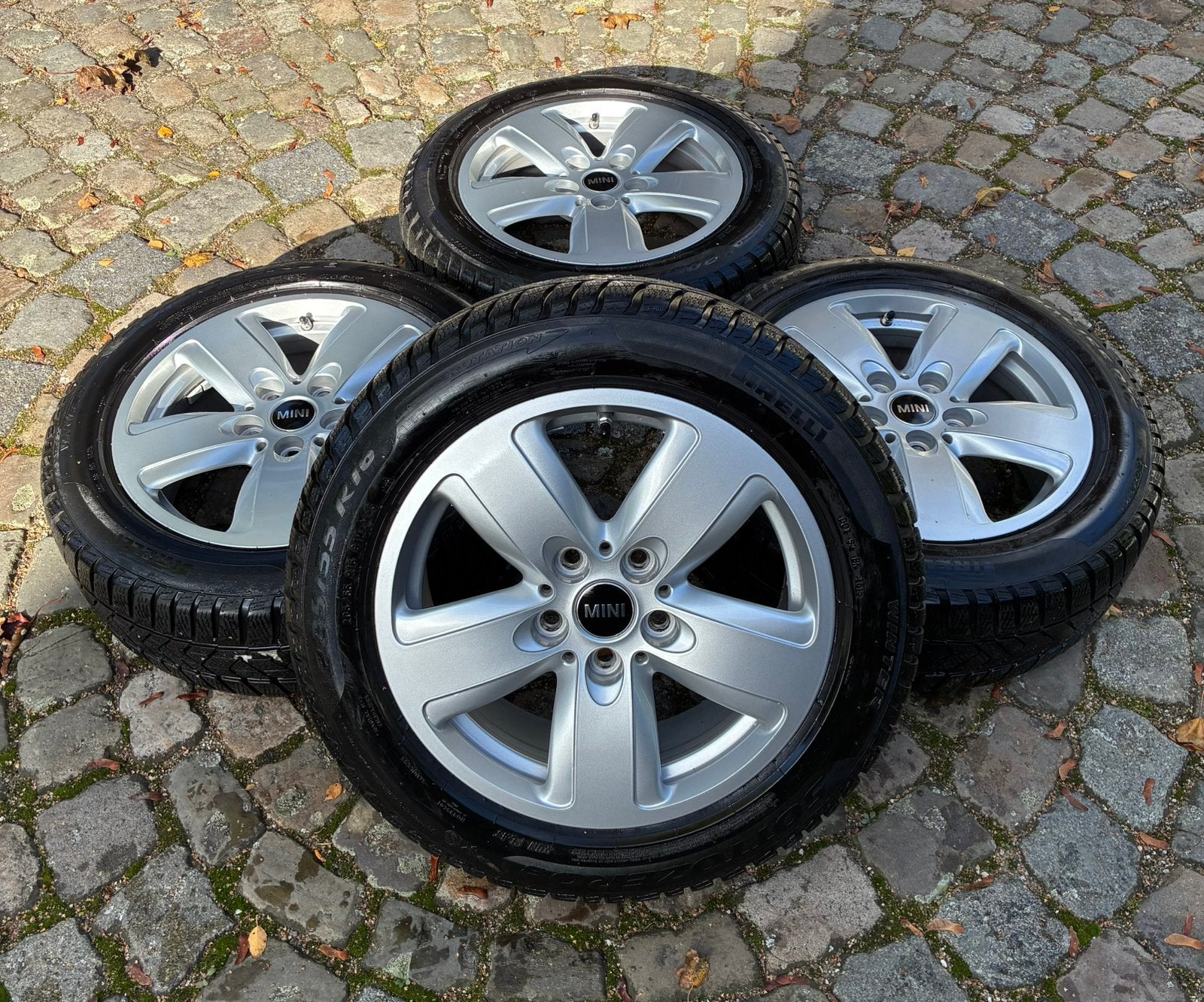 Mini Cooper Clubman 5x112 PIRELLI +6.5mm F54 Runflat TPMS, Ophalen, Gebruikt, 16 inch, Banden en Velgen