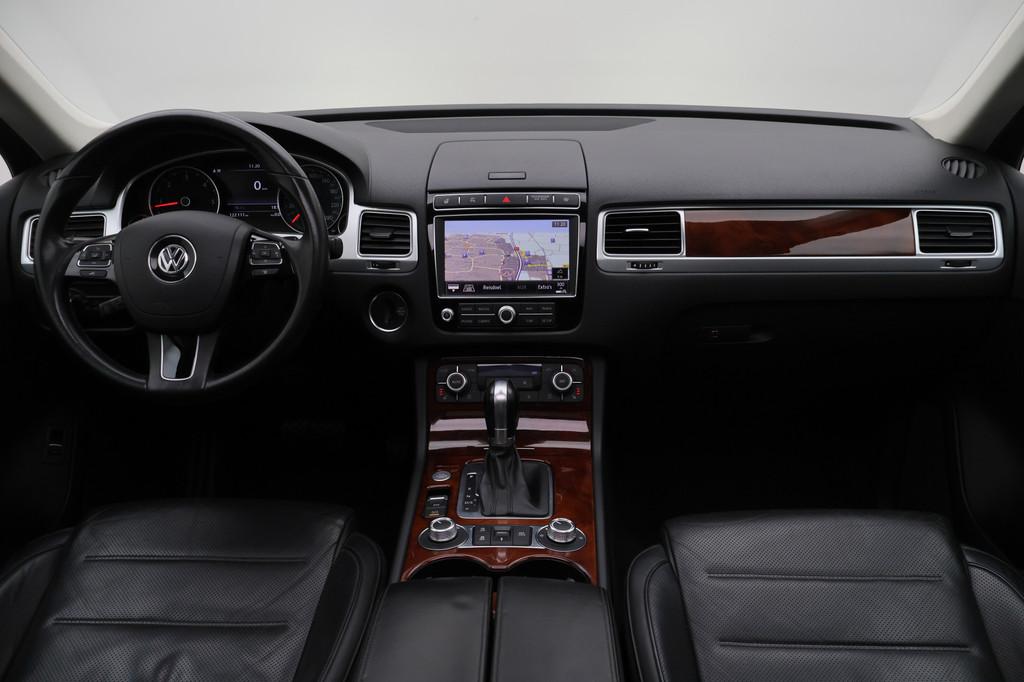 Volkswagen Touareg 3.0 TDI R-Line Automaat Leer, Luchtvering, Automaat, 15 km/l, Gebruikt, 255 €/maand