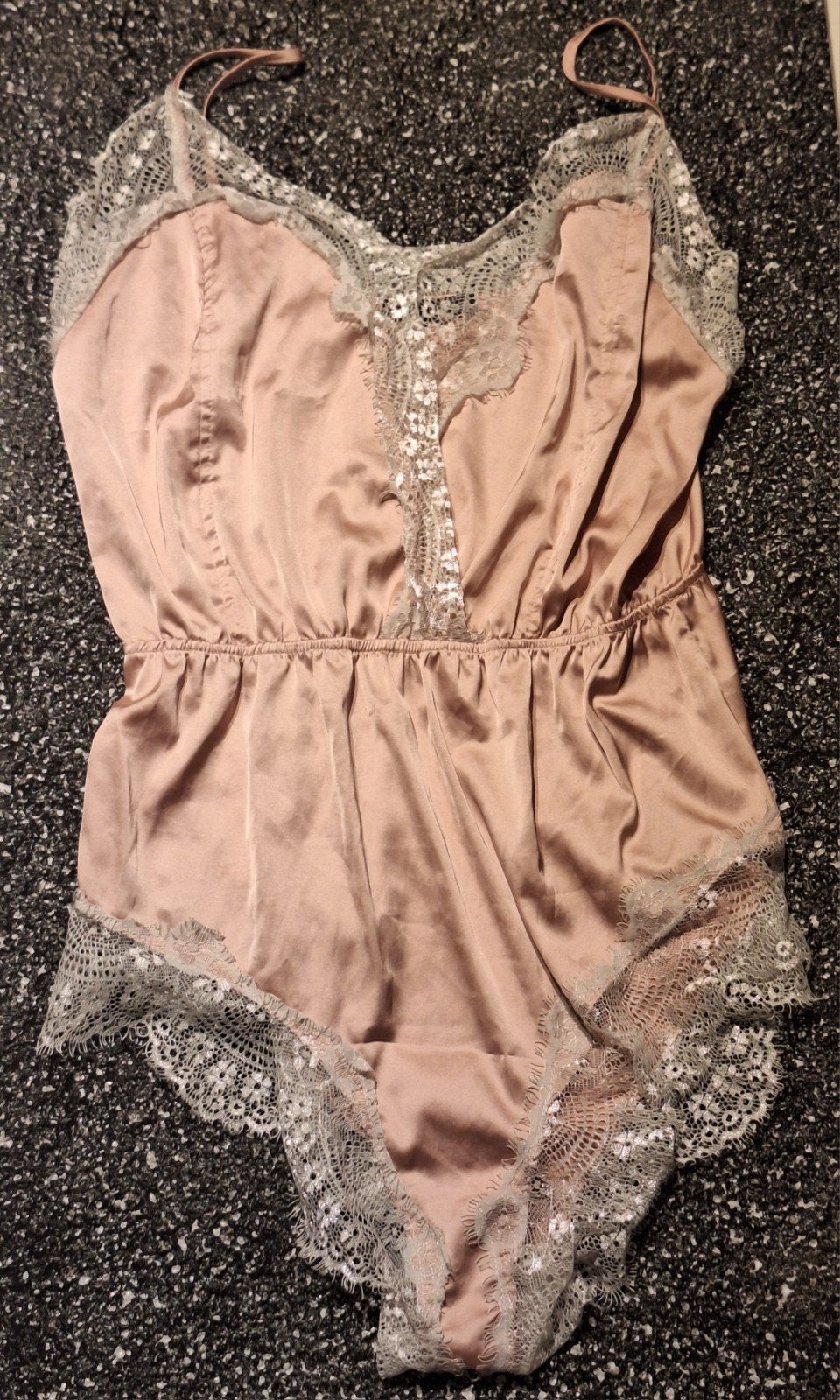 Sexy goudkleurige nieuwe body maat L, Kleding | Dames, Shein, Verzenden, Goud, Body of Korset