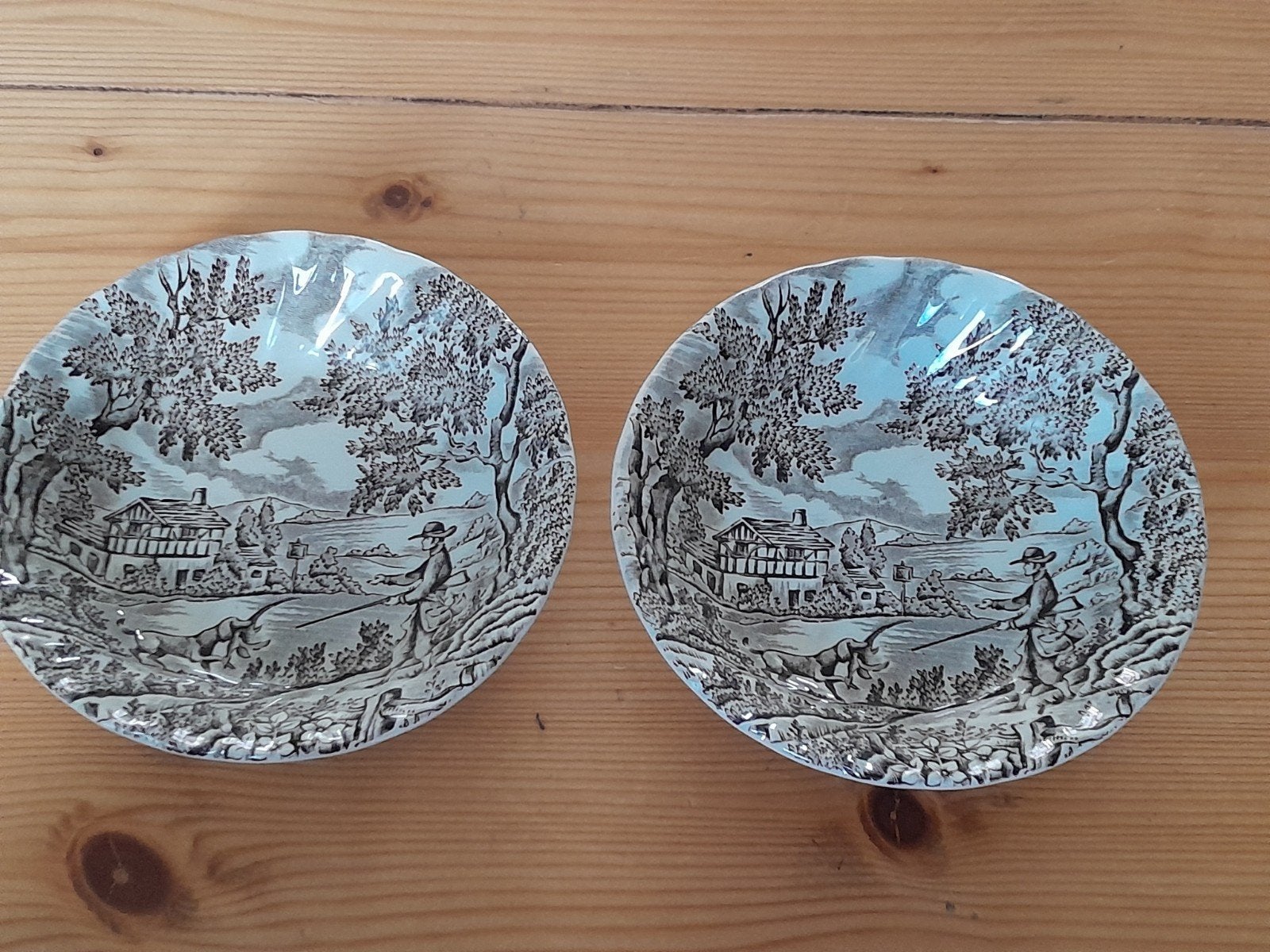 2 mooie antieke schaaltjes The hunter by myott, Antiek en Kunst, Antiek | Servies los, Ophalen of Verzenden