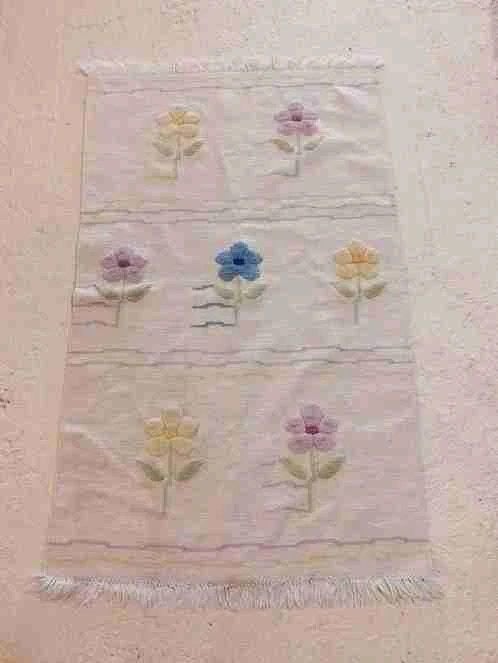 Kleed beige met gekleurde bloemen 149/91 cm, 100 tot 150 cm, Beige, Djt@dejuistetoon.eu, Zo goed als nieuw