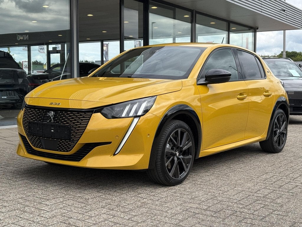 Peugeot e-208 EV GT 50 kWh | 99,3% SOH | 7800 KM | Stoelverw, Auto's, Peugeot, 136 pk, Gebruikt, 351 km, Leder en Stof
