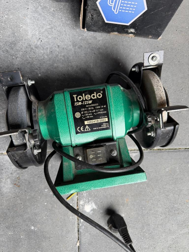 Toledo TSM-125W Werkbankslijpmachine - Zo goed als nieuw, Doe-het-zelf en Verbouw, Gereedschap | Slijpmachines, Heating@gmail.com