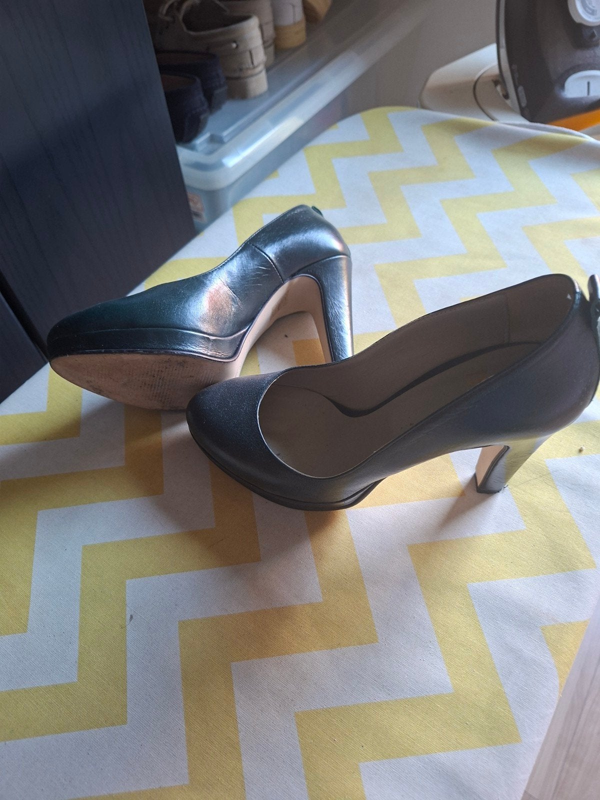 Donkergroene Noë pumps met hoge hakken - Maat 38 nieuw prijs, Ophalen of Verzenden